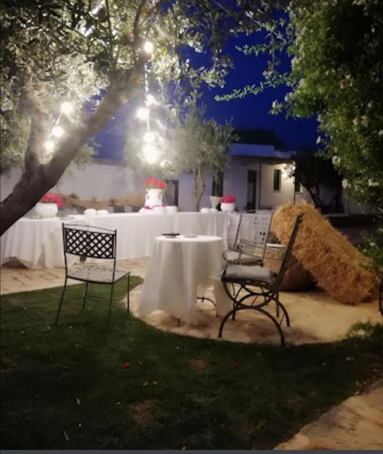 Room In Bb - Stunning Quadruple Room In Ancient Masseria Near The Sea In A Quiet Olive Trees 奥斯图尼 外观 照片