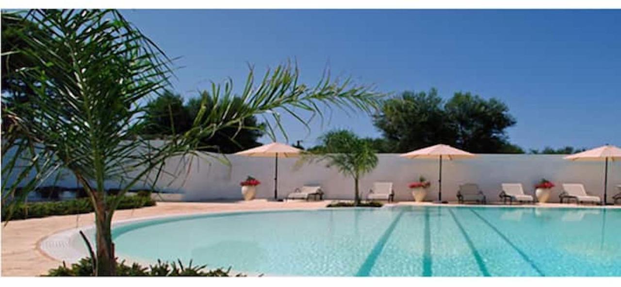 Room In Bb - Stunning Quadruple Room In Ancient Masseria Near The Sea In A Quiet Olive Trees 奥斯图尼 外观 照片