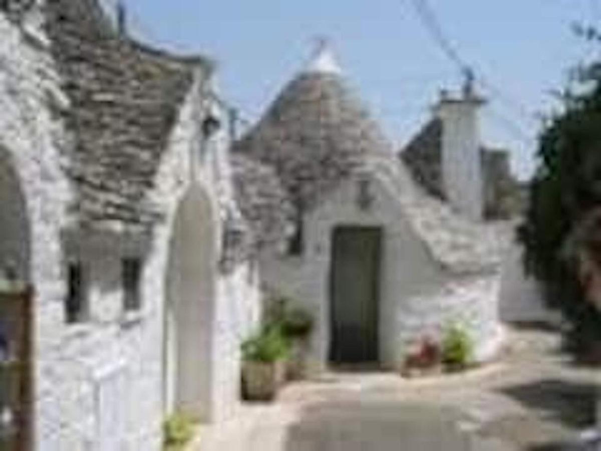 Room In Bb - Stunning Quadruple Room In Ancient Masseria Near The Sea In A Quiet Olive Trees 奥斯图尼 外观 照片